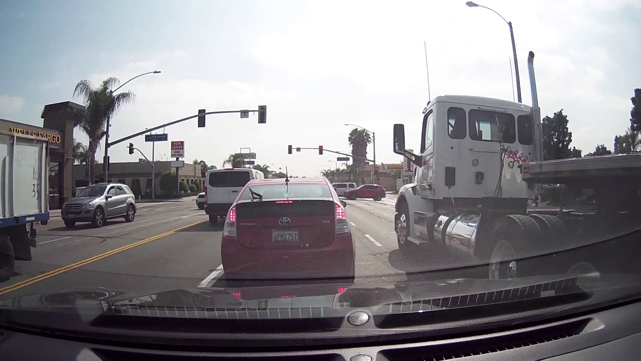 Driving Los Angeles - Santa Monica Pier - Disneyland Anaheim
