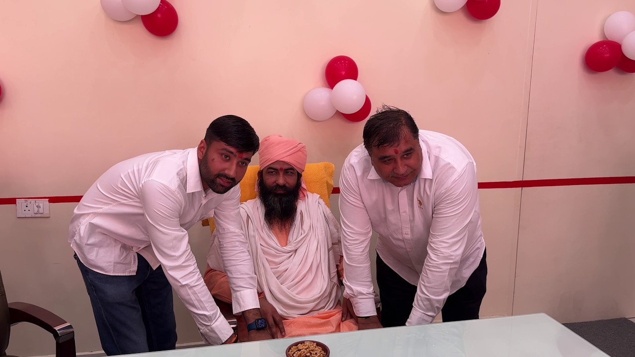 श्री बाबा चरणनाथ जी के सानिध्य में  'Vinayak Tyres' का भव्य शुभारंभ