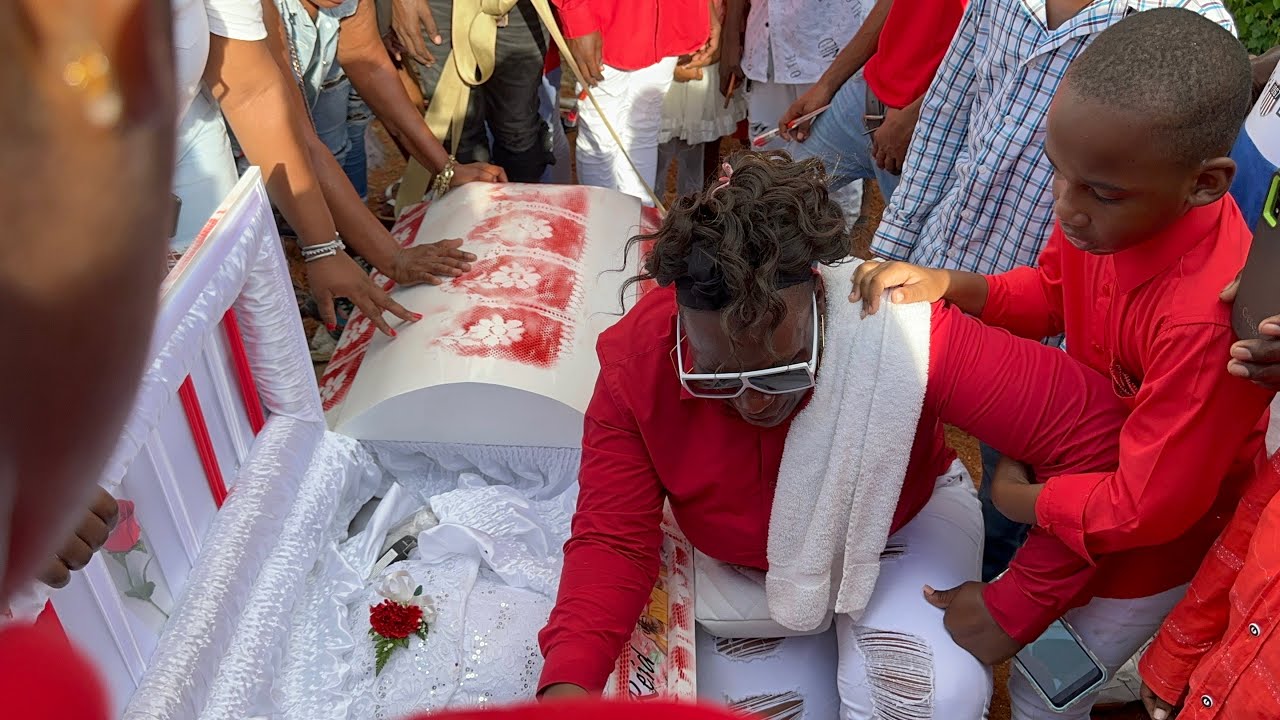 Thanksgiving service for Pelzetta kerr reid