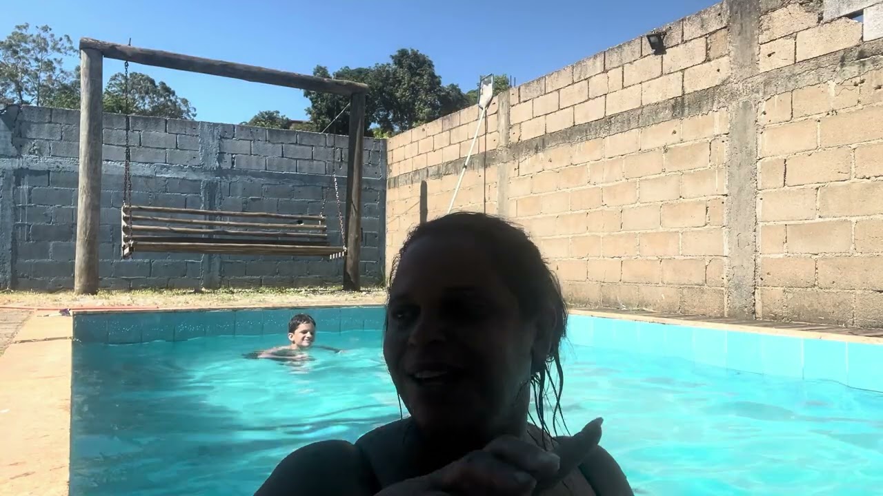 Piscina no domingo 