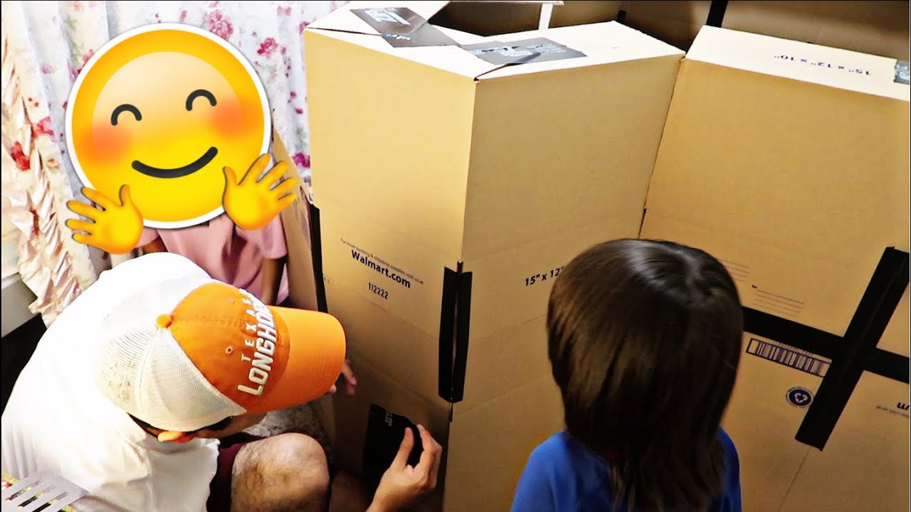 HACIENDO UNA CASA DE CARTON!