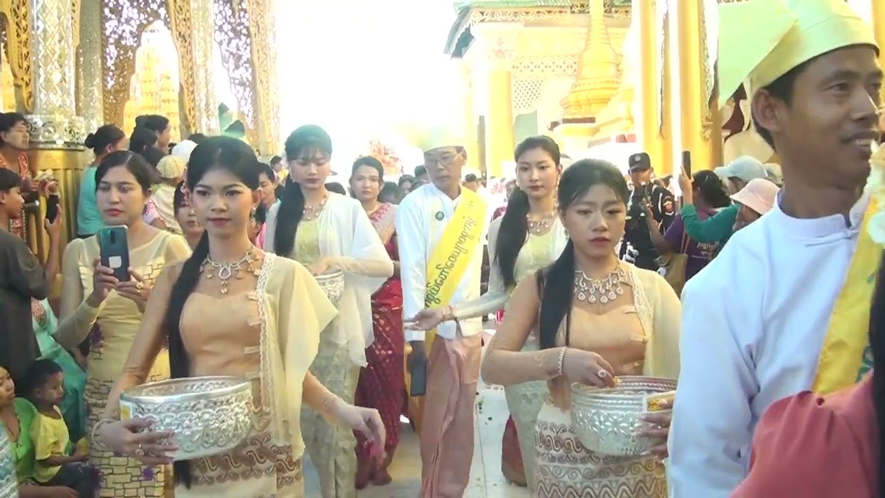 ပြည်မြို့ရွှေဆံတော်စေတီတော်မြတ်ကြီးဗုဒ္ဒမြတ်စွယ်တော်ရင်ပြင်တော်လက်ယာရစ်လှည့်လည်ပူဇော်ပွဲ (၁၃.၁၁.၂၄)