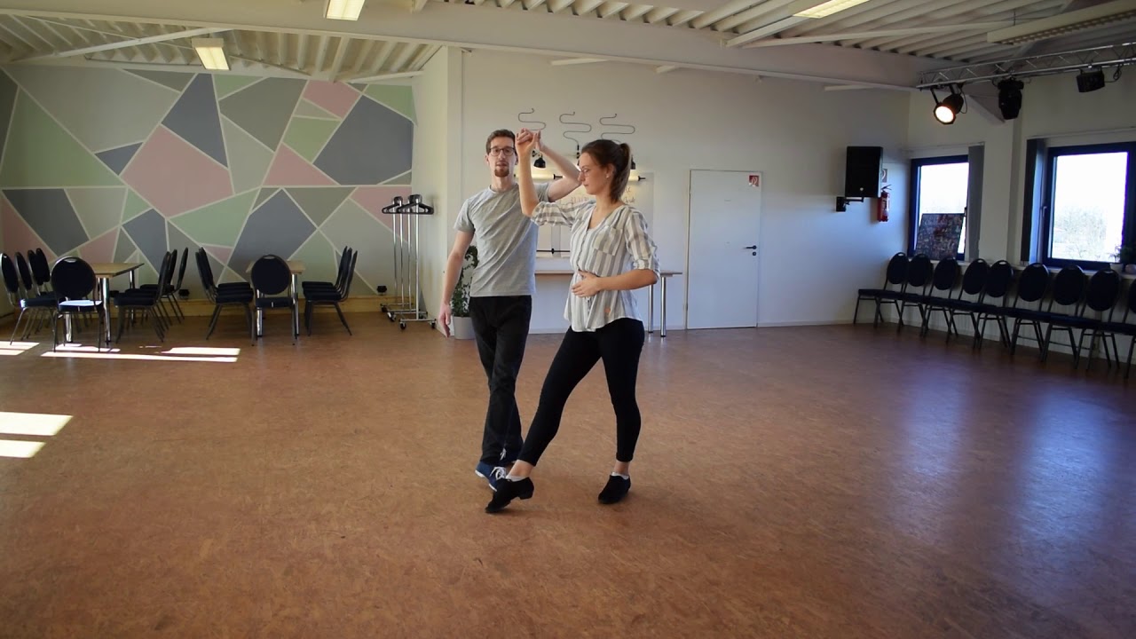 Rumba doppeltes Damensolo