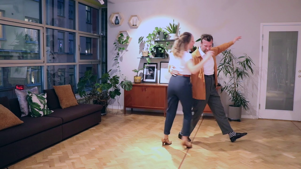 Mette and Andreas teachers intro Bal-love Xmas 2020