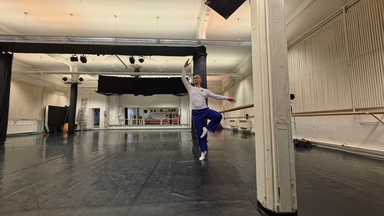 Adagio #BalletLife #adagio #DanceTutorials #BalletInspiration #DanceWithMe #Ballet