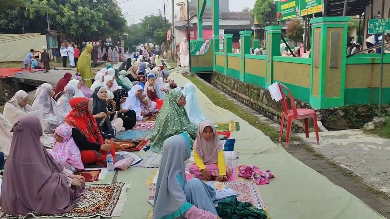Shalat sunah Idul Adha 1445 H Mesjid Usawatun Hasanah CMC2