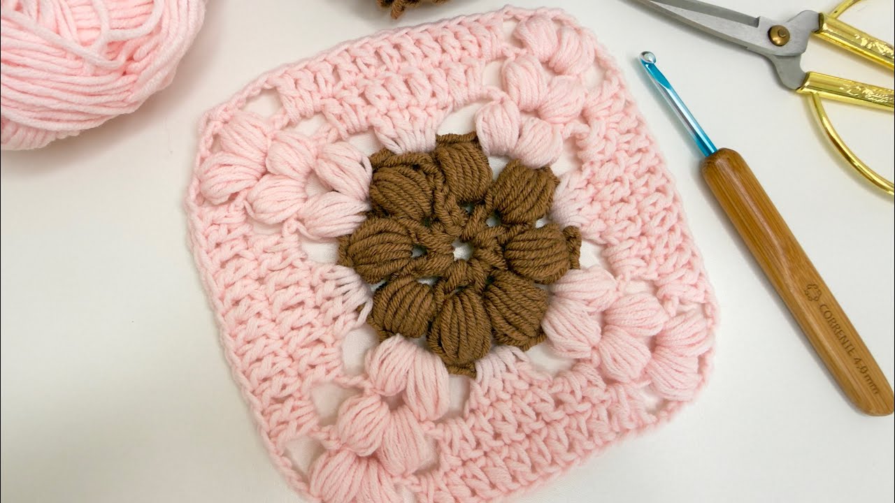 Muito Lindo esse quadradinho Puff de crochê- Trabalho perfeito de crochê 
