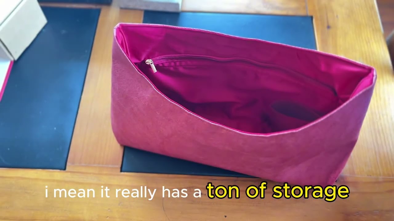 Check out this lightweight purse organizer....