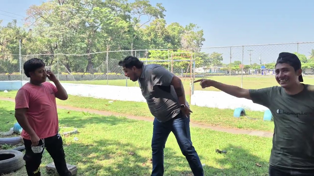NENON se burla de YIMI por que SU EX-NOVIA lo tenía de bvrr0 