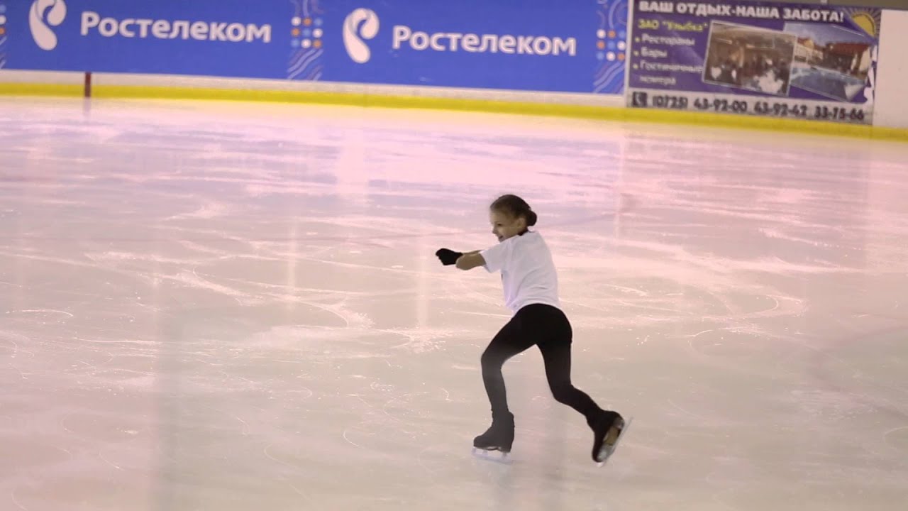 Анна Щербакова, дорожка и вращение (ПР мл.вз. 2016)