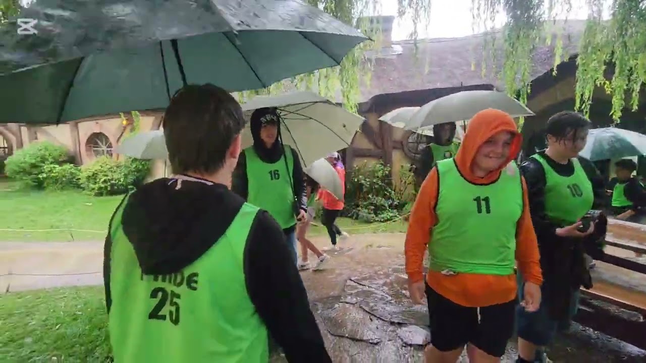 Pride Escape - Hobbiton: To the Green 💚 Dragon 🐉 