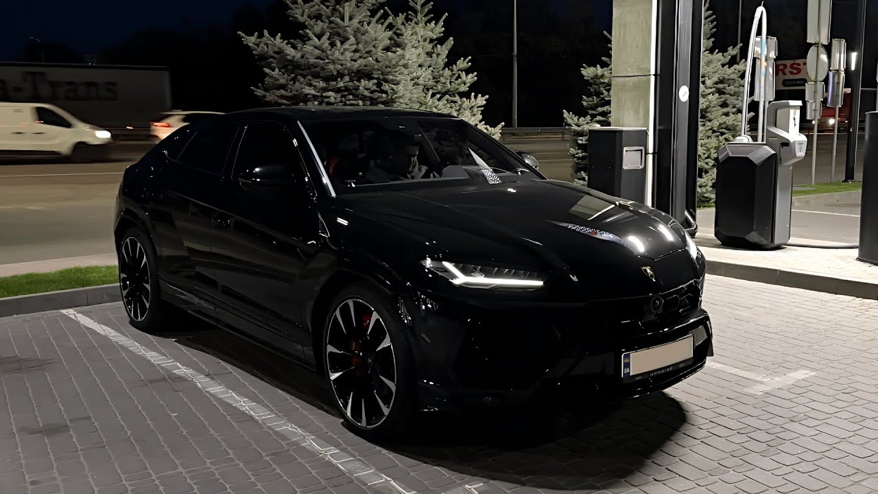 ШАШКИ ПО КИЕВУ НА УРУСЕ 1000 СИЛ - LAMBORGHINI URUS В ДЕЛЕ!