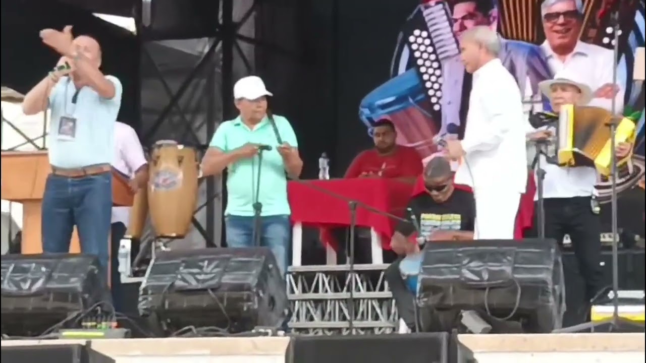 Final piqueria en Villanueva Jose Gonzalez VS Hugues Martínez fes cuna de acordeón 