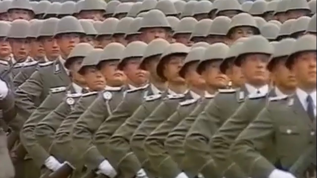 Die verschwundene Armee &ndash; Die Geschichte der Nationalen Volksarmee (NVA) der DDR | Doku