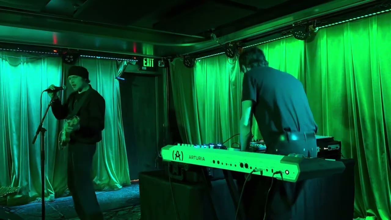 Safe Mind live with Standing On Air