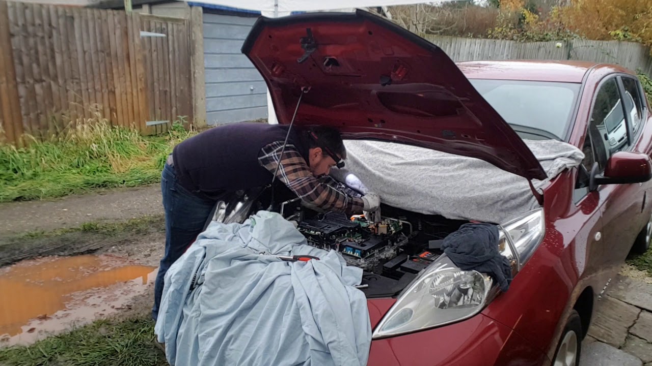 Nissan Leaf 6.6 kW charger swap