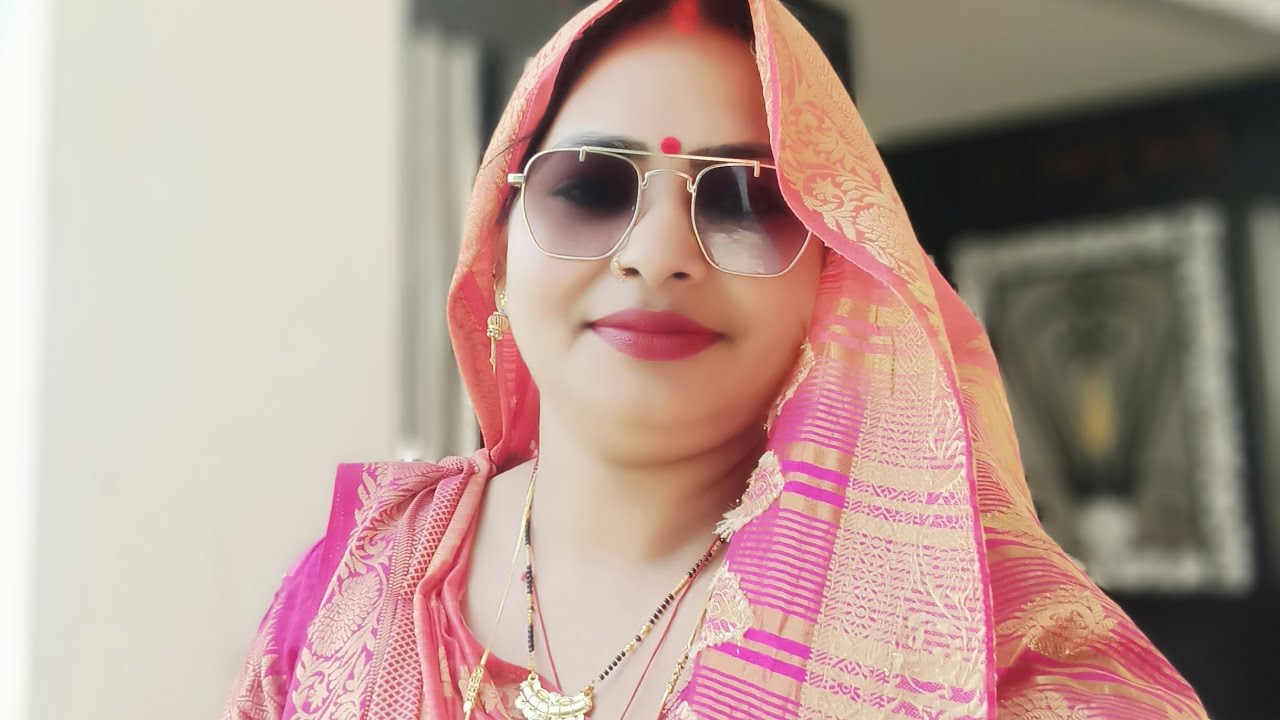 वृंदावन में उड़ेला गुलाल कह दो राधारानी से सोनी शुक्ला अवधिलोग गायिका 🙏🌺