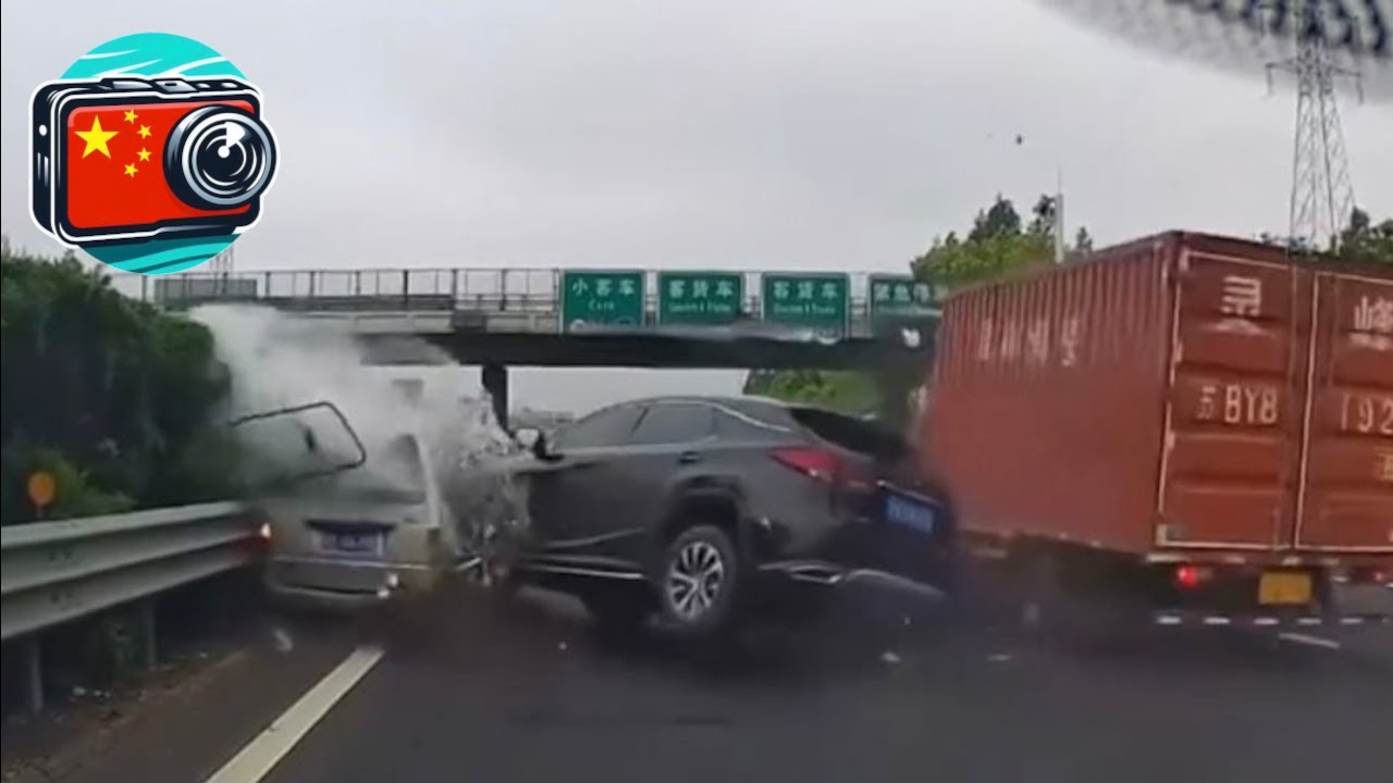 China's Craziest Car Crashes #1 (Dashcam Compilation)