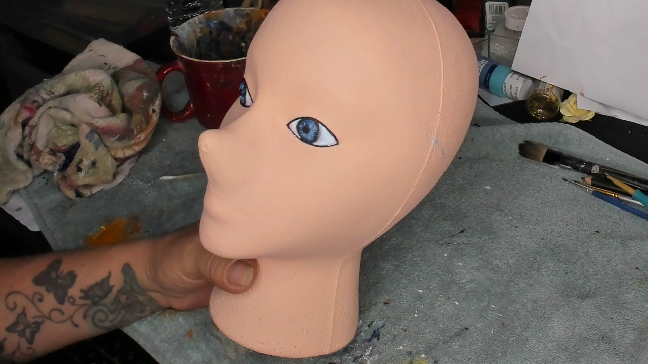 Painting a Christmas Styrofoam Head - Part 1