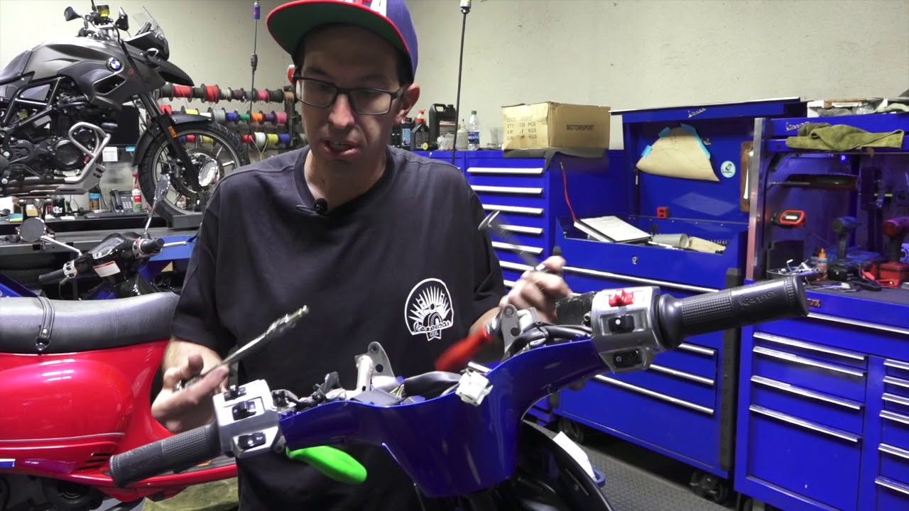 Modern Vespa Paint Job PART 1 Tear Down