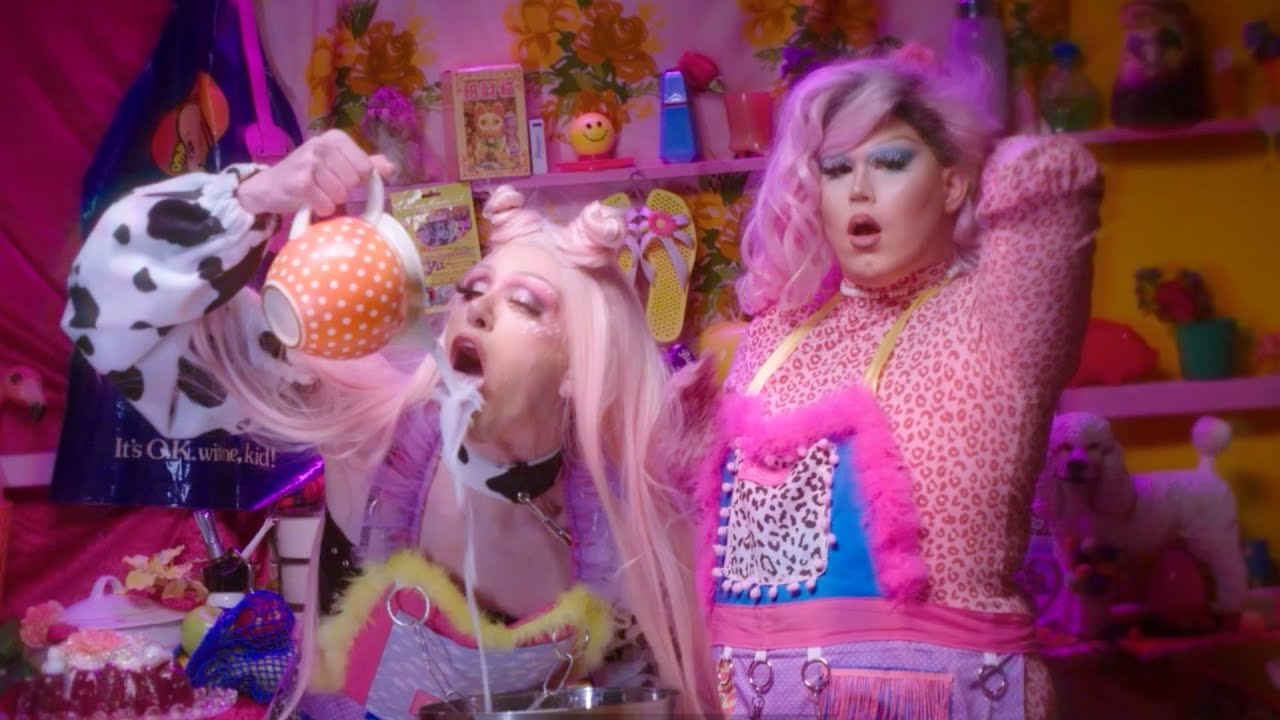 Miss Petty & Slaytiiina - Jsem Tučn&aacute; (OFFICIAL VIDEO)