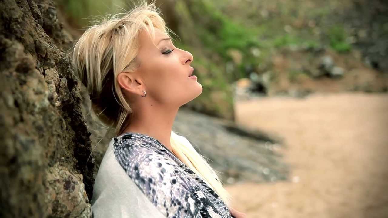Zeynep - Alışkanlık Değilsin