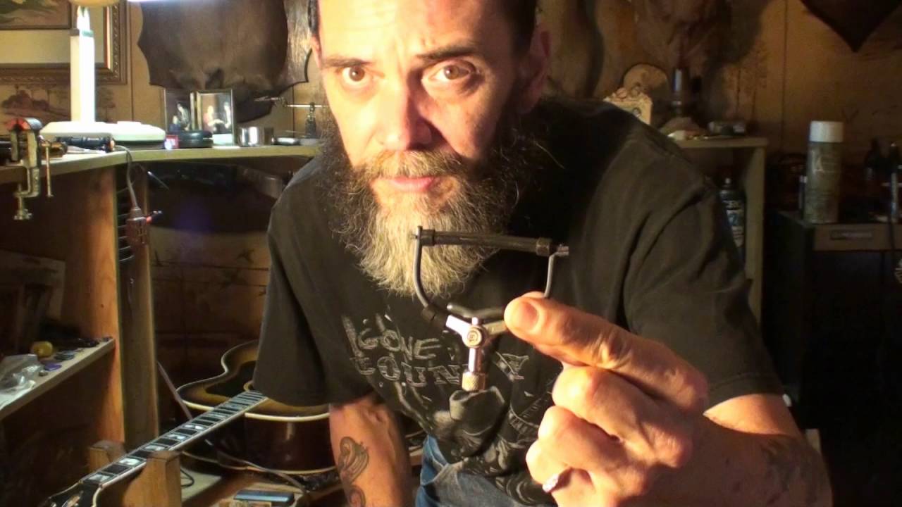 What kind of capo is best? Guitar capos explained Quick Clip Tips