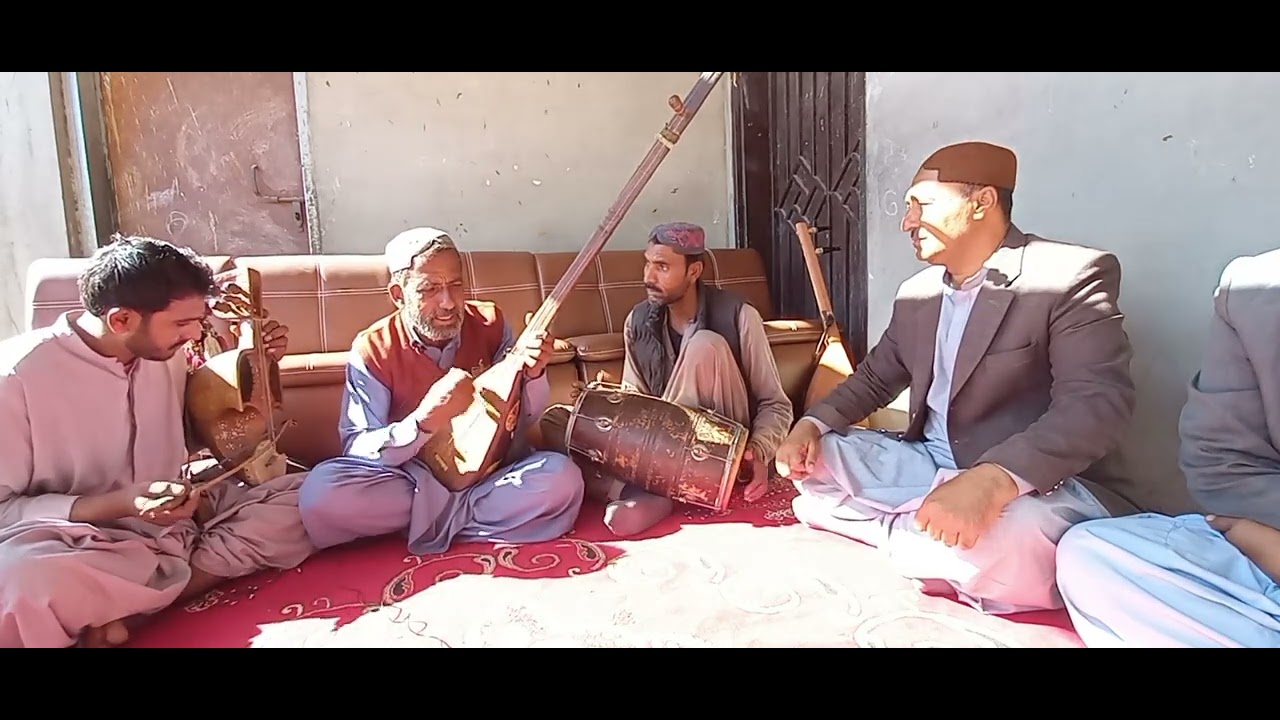 Chanjal e parain jungle aa hinpa. M.Sidiq Zangijav Koohav Moola. zaik vlogs