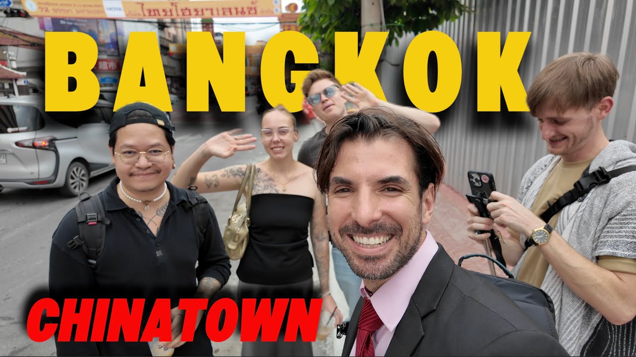 Foreigners Speaking Thai in Bangkok’s Chinatown