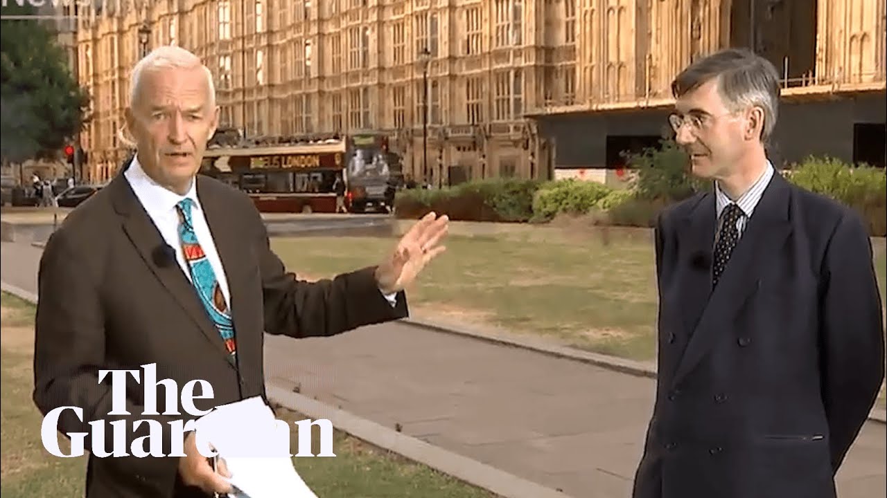 Jon Snow tells anti-Brexit demonstrators to shut up