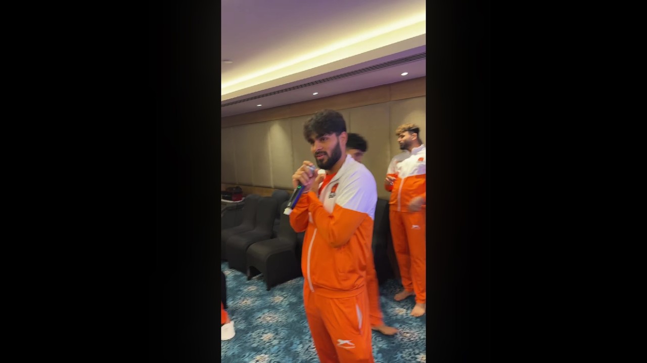 Fun Time with Puneri Paltan Team 😄 | Ajay Thakur Behind the Scenes