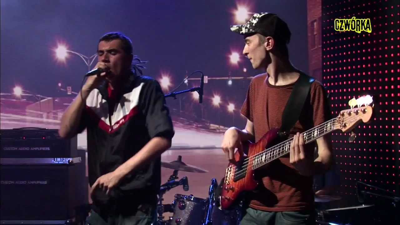 Star Guard Muffin - United (koncert live w Czw&oacute;rce)