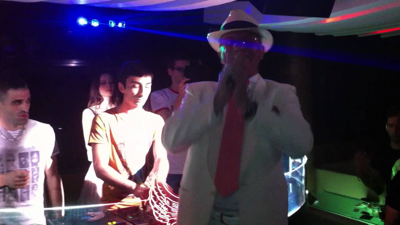LOUIE AUSTEN (LIVE) @ UNIQUE (Tbilisi)