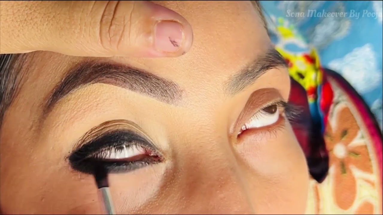 Viral Kajal Eyemakeup || Viral Kajal Hack 