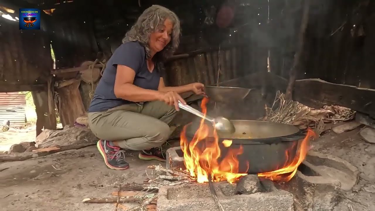 La AVENTURA DE LA NONA de COCINAR donde ENCUENTRA UN FOGÓN FUEGO MAMÁ 🤣