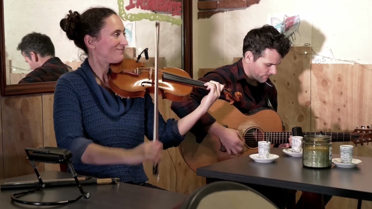 Cook in the kitchen jig, As pat came over the hill, The dusty miller hop jig, IMRAMA