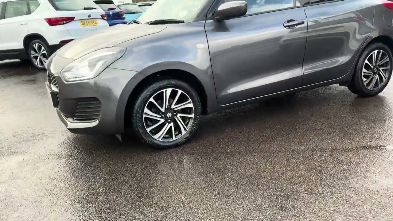 Suzuki Swift 2023 года выпуска, 1.2 бензин, 5-дверный SZ, небольшой пробег, прекрасная машина