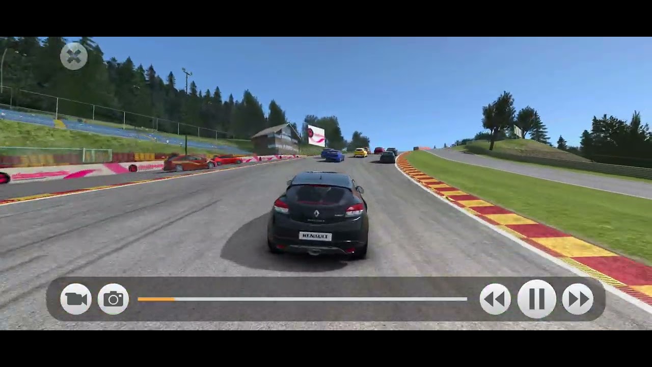 Eau rouge spa rr3, even bots crash in it