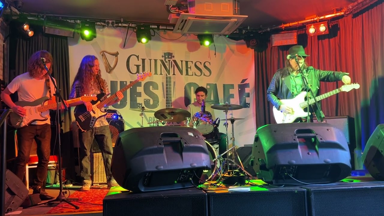 Chris Taplin Band .... Hey Joe