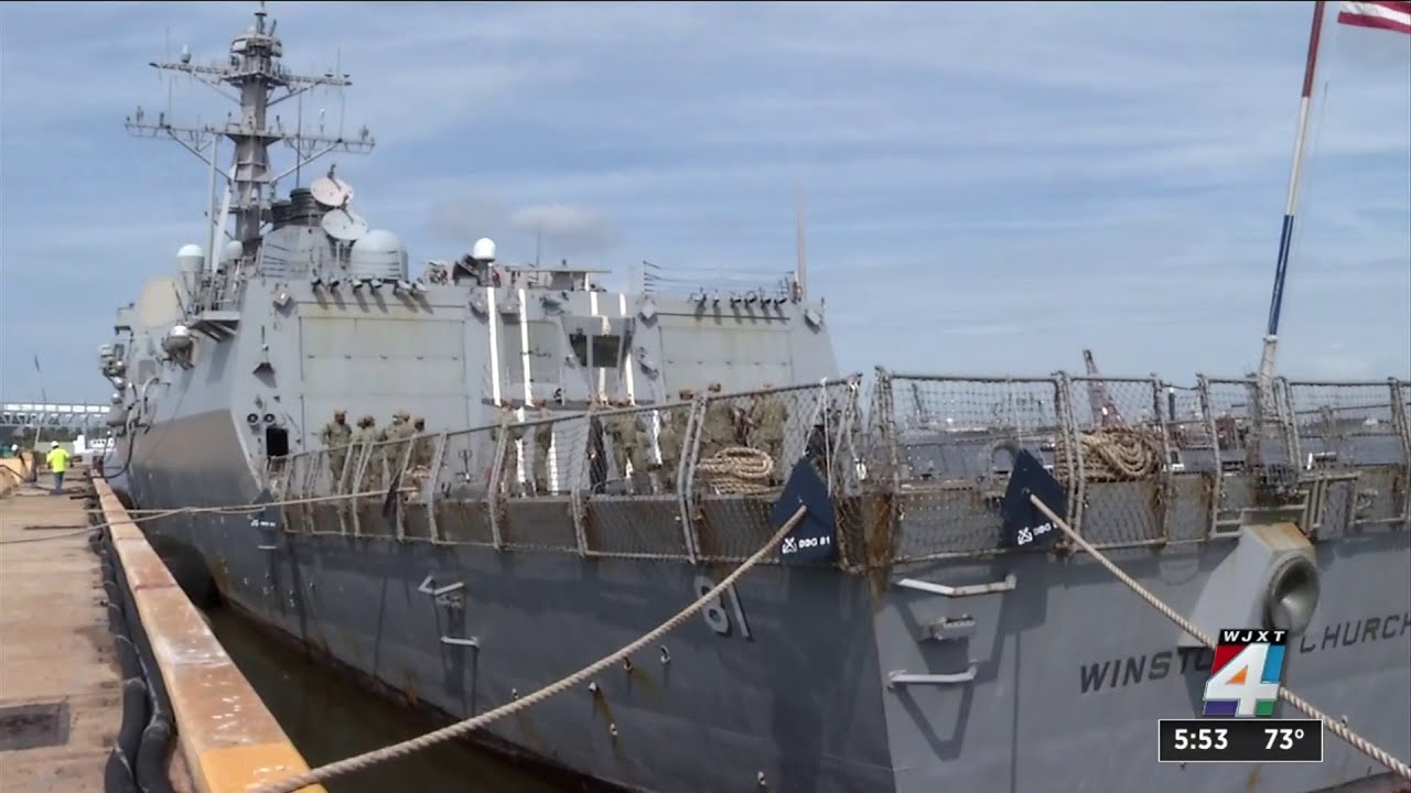 USS Winston Churchill arrives