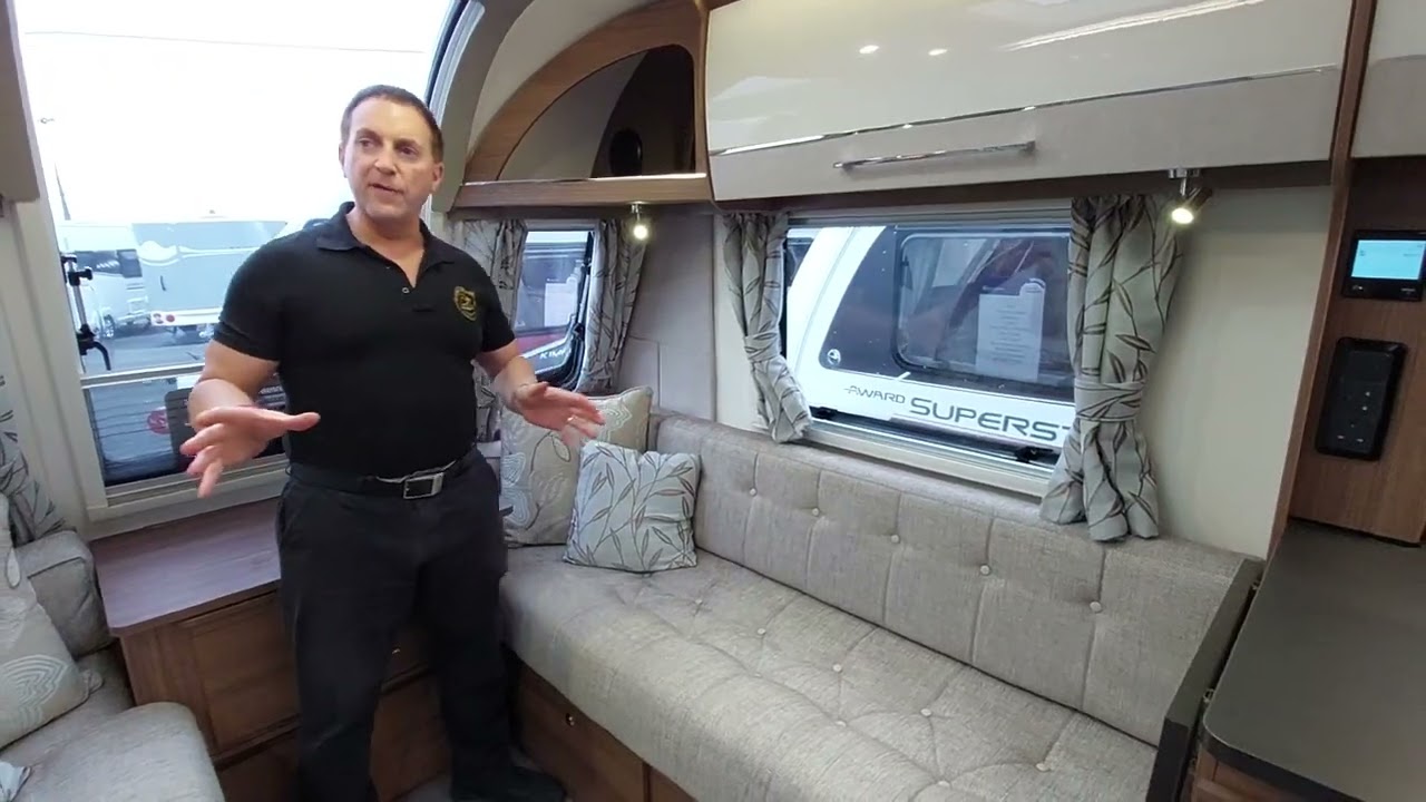 £23,500 2022 Bailey Unicorn Pamplona Twin axle Centre Washroom Quad motor movers IMMACULATE!