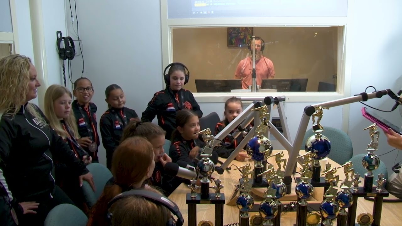 Interview met ADC dansschool in Geleen ( Roesjpopshow )