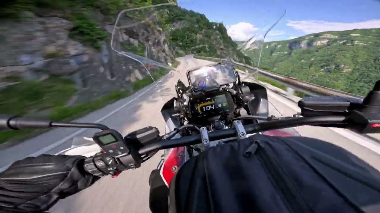 BMW R1250 GS Adventure  Akrapovic Dolomiten Italy Trip Gopro small Road Blast Trento SP78 Sound RAW