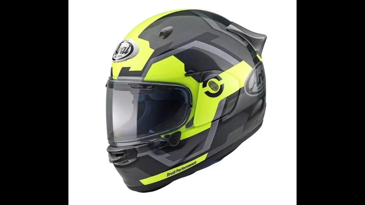 Ride through Paris wearing and talking about the Arai Quantic helmet.
