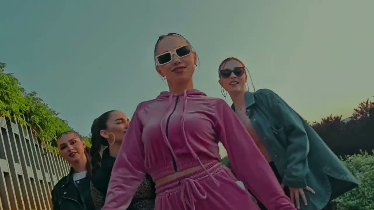 U4   - 4 Подруги
