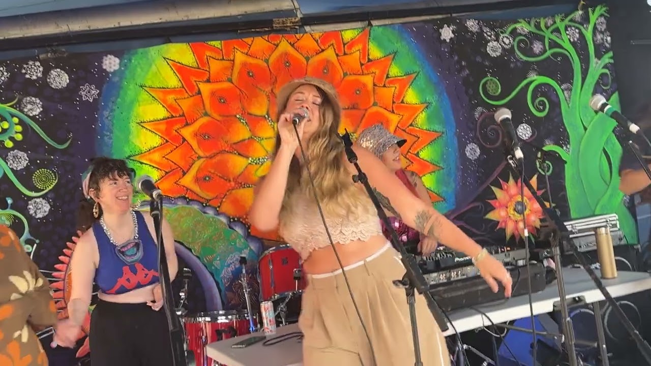 'The Road - Colossus'  Tianna Franxx Singing Live at Equinox Festival 2024