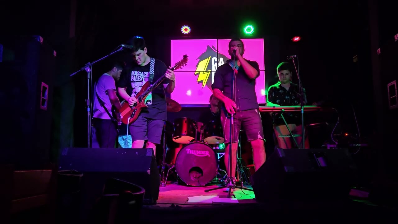 Cánido - En la Ciudad de la Furia