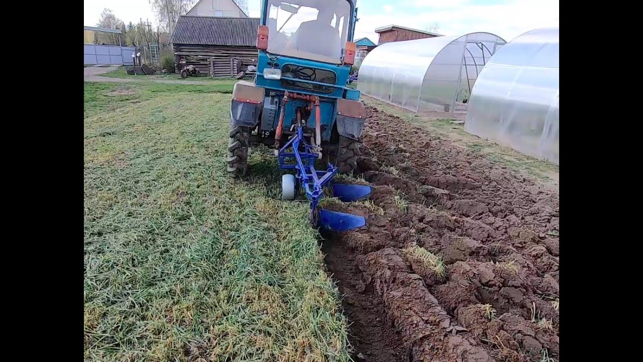 Первая ПАХОТА на РЕСТАЙЛИНГОВОМ тракторе
