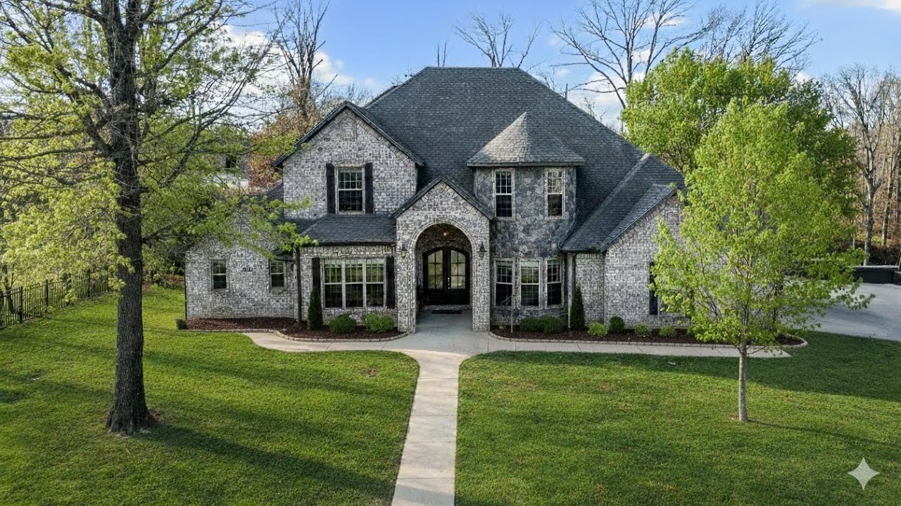 1503 Fontaine Ct. Centerton AR - Home for Sale
