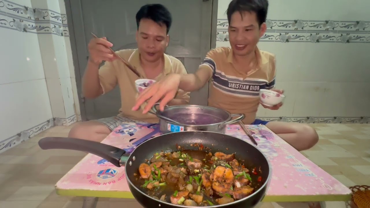Cá lóc kho tiêu tóp mỡ canh khoai mỡ
